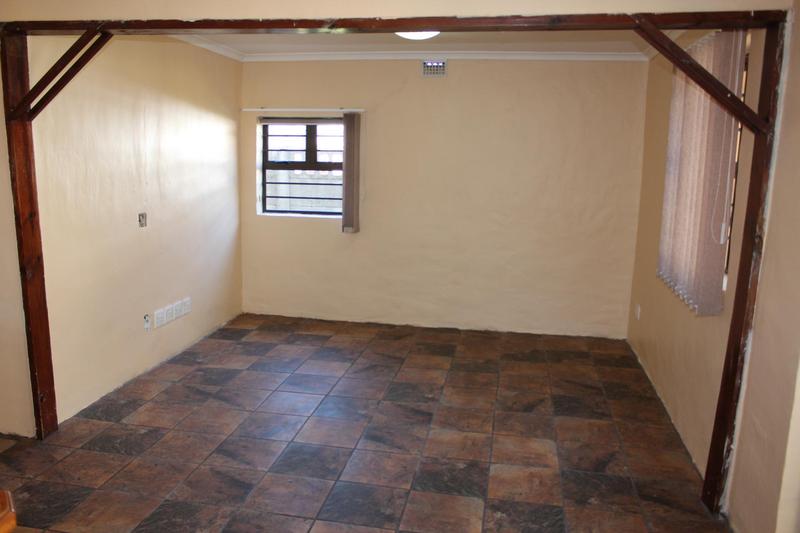 To Let 2 Bedroom Property for Rent in Avondale Western Cape